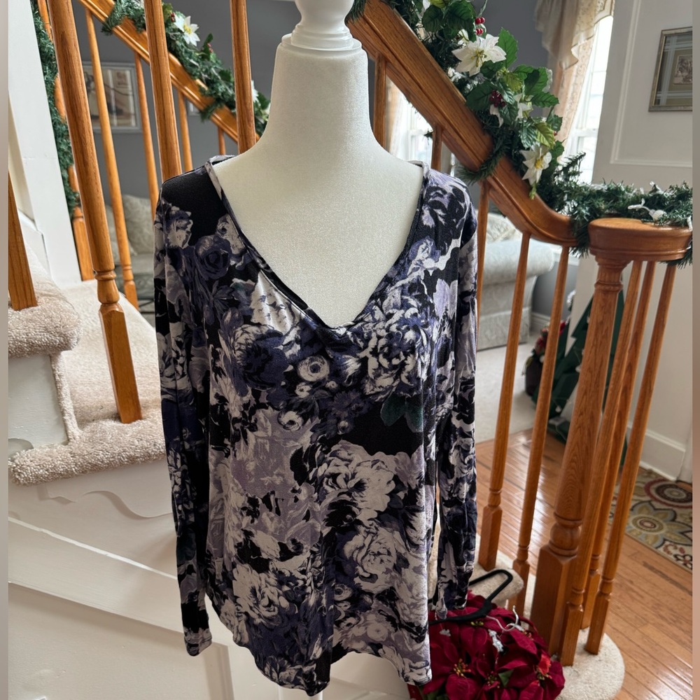Simply Vera Vera Wang Abstract Pattern Top